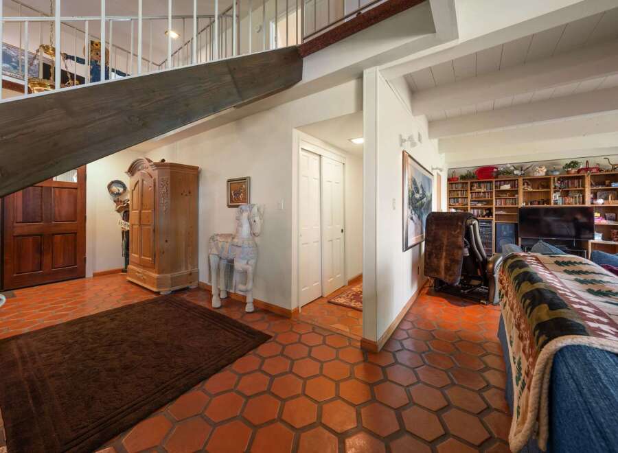 Step into this inviting home and be greeted by a warm and welcoming entryway.