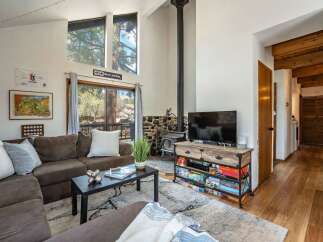 Step into this inviting living space, perfect for relaxation and entertainment.