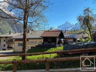 Discover the charm of this property nestled in a picturesque mountain setting.