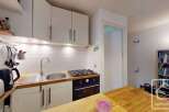 Discover this charming kitchen, perfect for culinary enthusiasts.