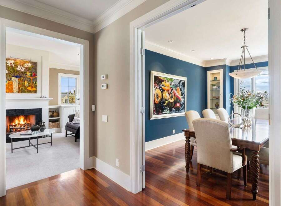 Step into luxury with this stunning property featuring a seamless blend of elegance and comfort.