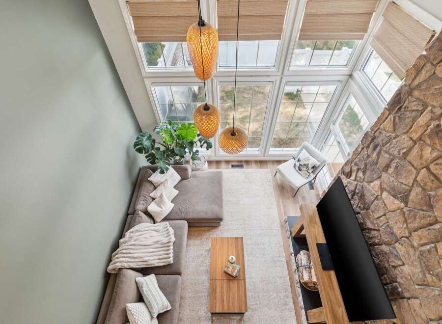 This stunning property boasts a modern living space with a cozy atmosphere.