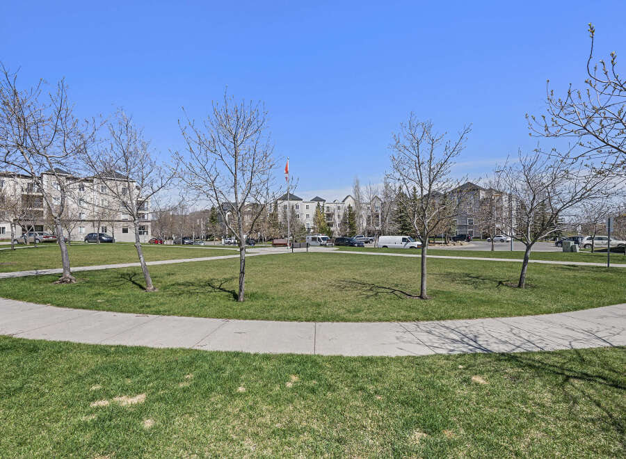 Discover the charm of this well-maintained property, ideally situated in a serene neighborhood.