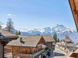 Experience the charm of mountain living in this stunning property.