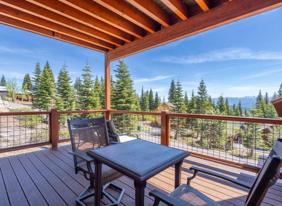 Enjoy breathtaking mountain views from this stunning property.