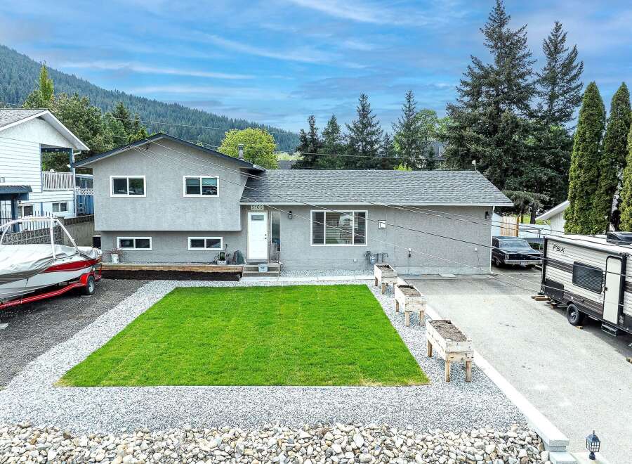 Discover this charming property featuring a well-maintained exterior and a welcoming facade.