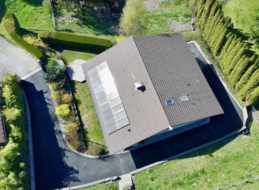 Discover this stunning property featuring a modern design and ample natural light.