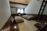 Discover the charm of this cozy room, perfect for a relaxing getaway.