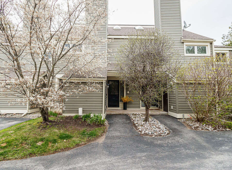 Discover this charming property featuring a well-maintained exterior and inviting curb appeal.