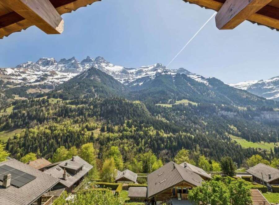 Escape to the mountains in this stunning property with breathtaking views.