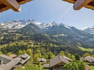 Escape to the mountains in this stunning property with breathtaking views.