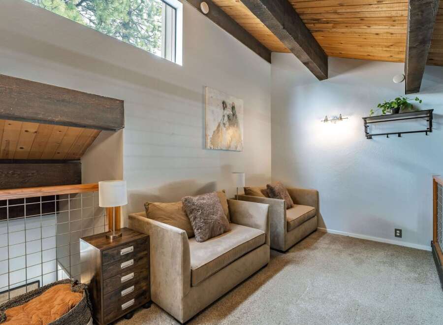 Discover the charm of this inviting living space, perfect for relaxation and entertaining.