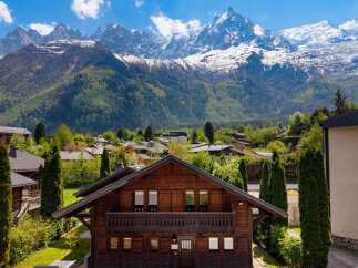 Discover your dream chalet nestled in the heart of the Alps, offering breathtaking mountain views.