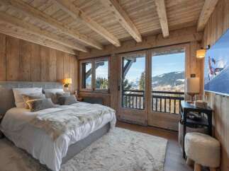 Experience the ultimate in luxury and comfort in this stunning bedroom.
