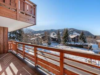 Enjoy breathtaking mountain views from this stunning property.