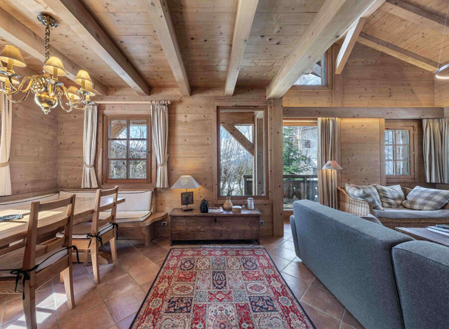 Step into a cozy and inviting living space with this stunning property.