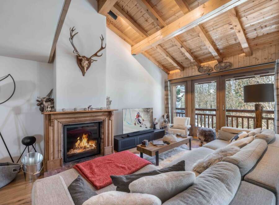 Experience the epitome of alpine luxury in this stunning chalet.