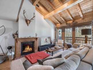 Experience the epitome of alpine luxury in this stunning chalet.