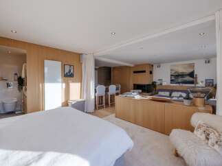 Experience luxury living in this stunning property, featuring a seamless blend of modern design and comfort.