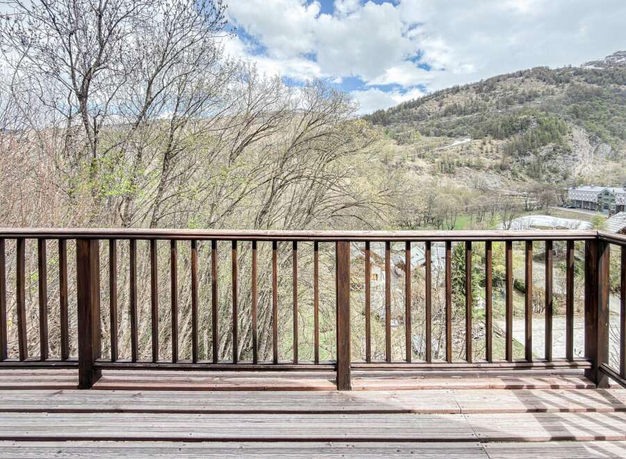 Enjoy breathtaking mountain views from this stunning property.