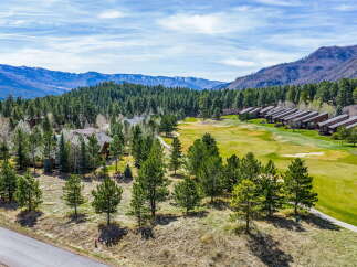 Discover the epitome of mountain living with this stunning property.
