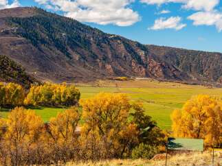 Discover the beauty of this stunning property nestled in a picturesque landscape.