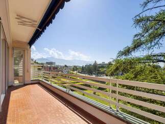 Enjoy breathtaking mountain views from this spacious balcony, perfect for outdoor relaxation and entertaining.
