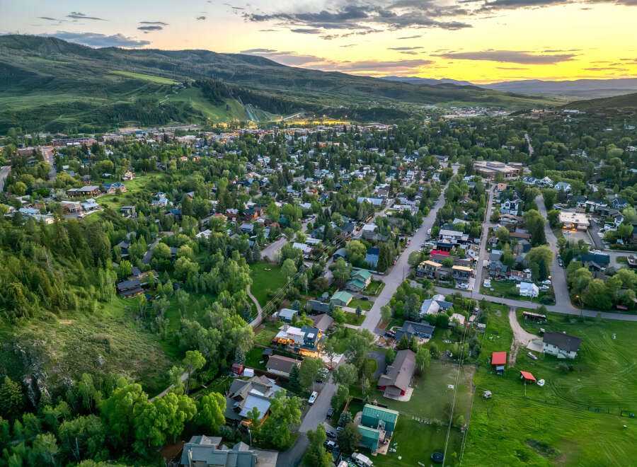 Experience the charm of this picturesque mountain town nestled amidst rolling hills and lush greenery.