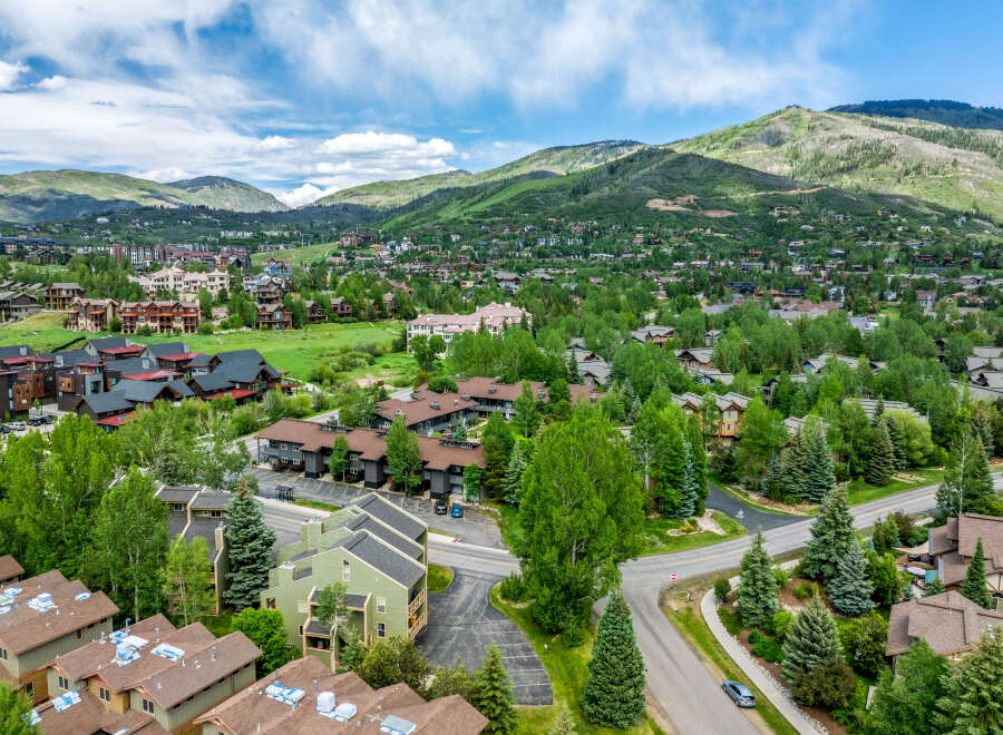 Discover this stunning mountain community offering a blend of modern living and natural beauty.