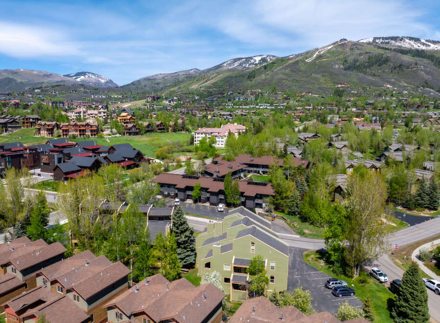 Discover this stunning mountain community offering a blend of modern living and natural beauty.