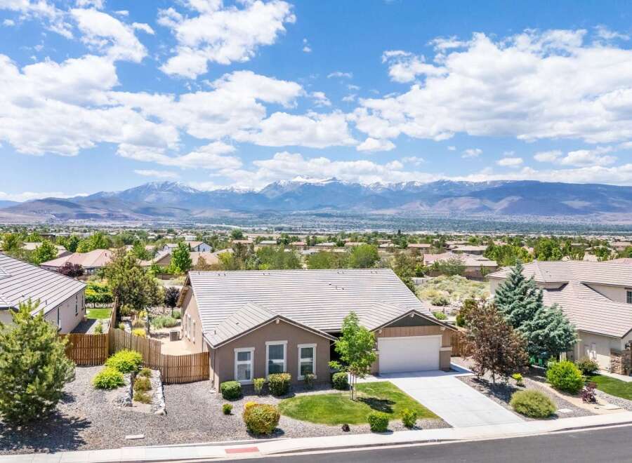 Experience breathtaking mountain views from this stunning single-family home, perfectly situated in a desirable neighborhood.