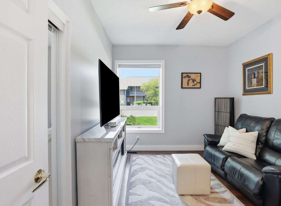Step into this inviting living space, perfect for relaxation and entertainment.