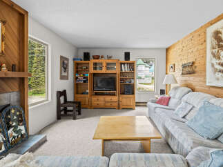 Apartment for sale in Big White with 3 Bedrooms