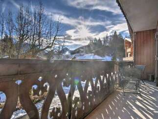 Enjoy breathtaking mountain views from this charming balcony, perfect for your morning coffee or evening relaxation.