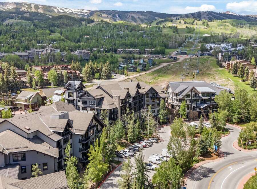 Experience luxury mountain living in this stunning property, featuring modern architecture and breathtaking views of the surrounding ski slopes and lush forests.
