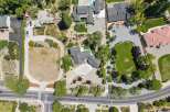 Discover this stunning property featuring a spacious main residence with a modern architectural design and a beautifully manicured lawn.