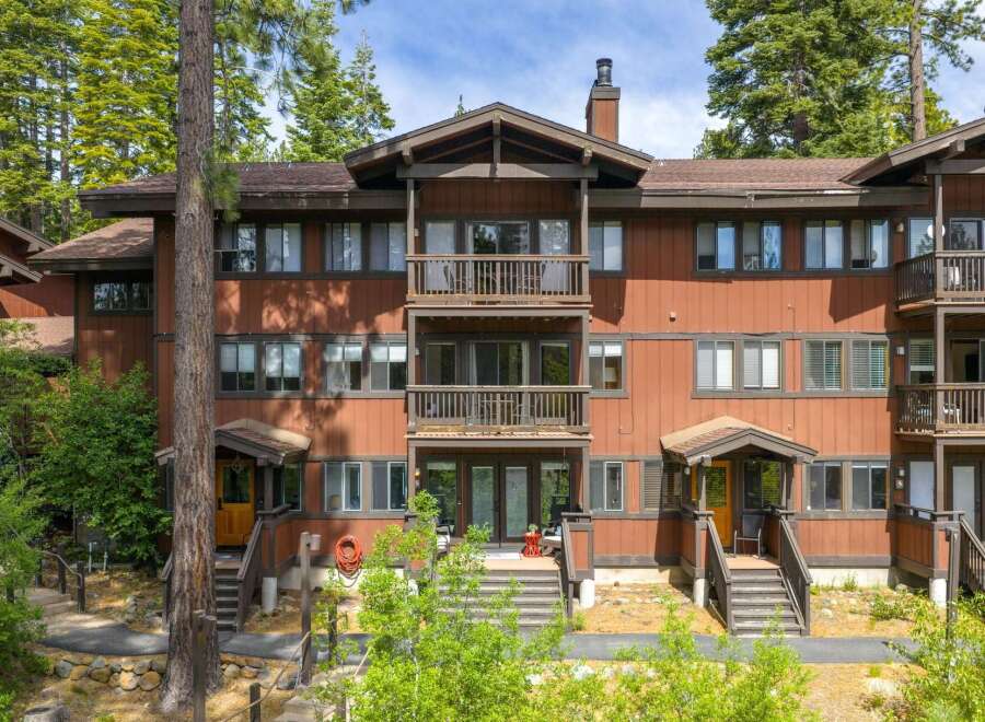Experience mountain living in this charming multi-level condo nestled amongst tall pine trees.