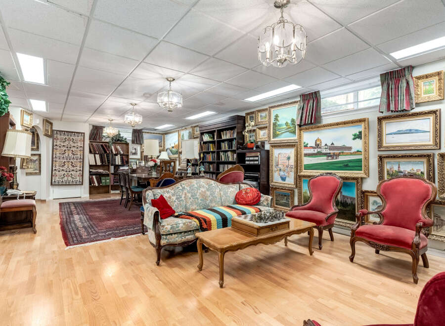 Step into this charming living space, perfect for relaxation and entertainment.