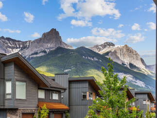 Experience modern mountain living in this stunning property, featuring sleek architecture that complements the breathtaking natural landscape.