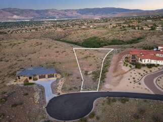 Discover this prime vacant lot, perfectly situated for your dream home with breathtaking panoramic views of the valley and mountains.