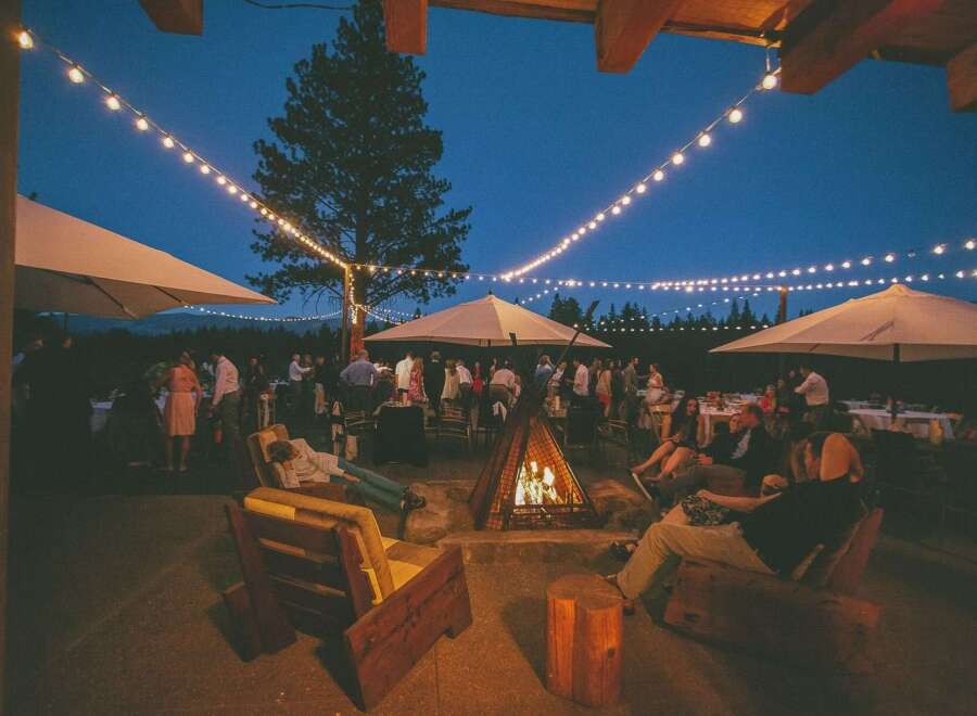 Experience enchanting evenings at this stunning property, perfect for outdoor gatherings and celebrations.