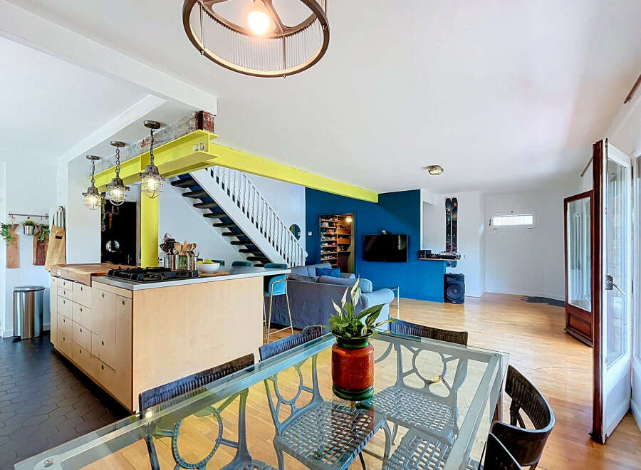 Discover this open-concept living space, perfect for modern living and entertaining.