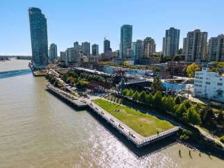 Experience modern waterfront living in this stunning urban oasis.