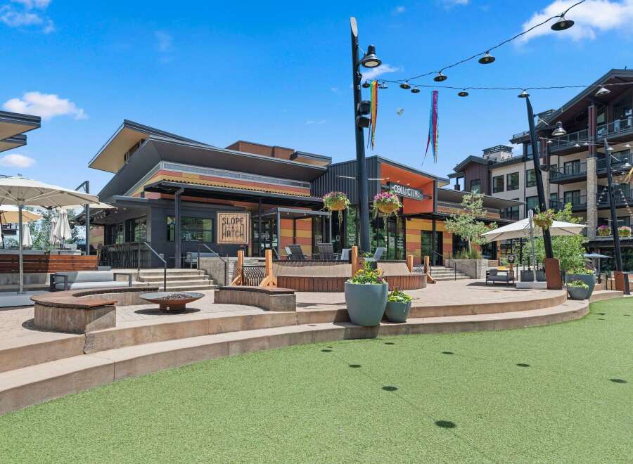 Discover modern living in this vibrant outdoor space, perfect for relaxation and entertainment.
