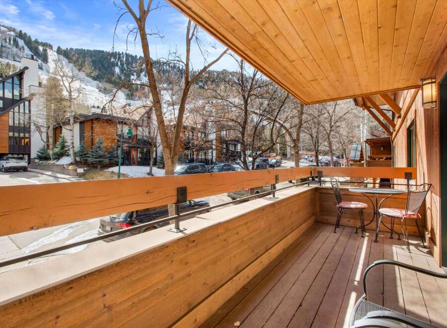 Enjoy breathtaking mountain views from this charming balcony, perfect for morning coffee or evening relaxation.