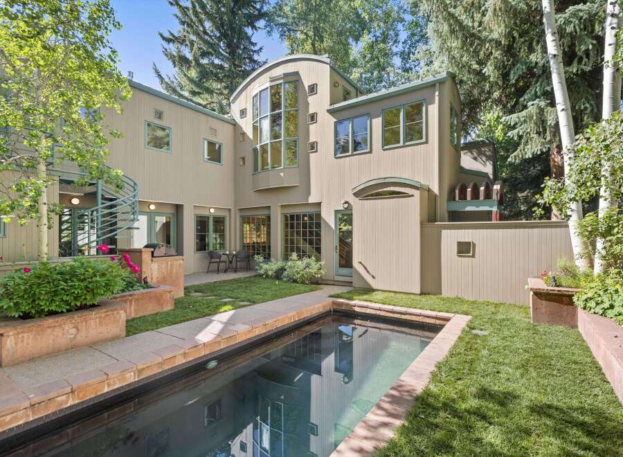 Discover this unique home featuring a charming courtyard with a refreshing plunge pool, perfect for relaxation.