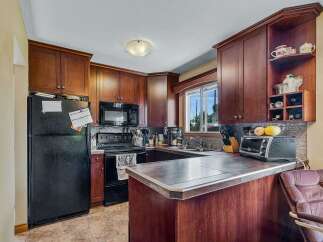 For Sale in Vernon with 2 Beds