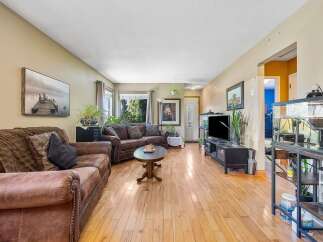 For Sale in Vernon with 2 Beds