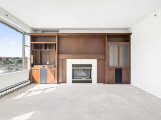 For Sale in Vancouver with 2 Beds and 2 Bathrooms