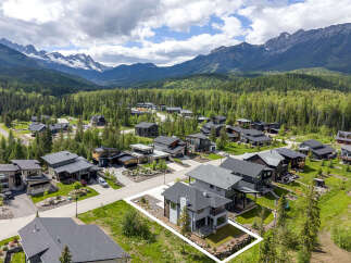 Discover modern mountain living in this stunning new construction home, nestled amidst breathtaking natural beauty.